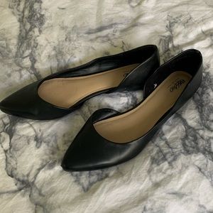 Black mossimo flats